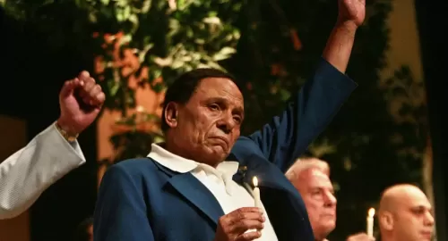 هذه هي القناة التلفزيونية التي ستعرض مسرحية الزعيم عادل إمام “بودي جارد” في هذا الموعد