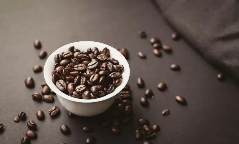 علماء يكشفون السر الخطير وراء الطعم المميز في البن اليمني