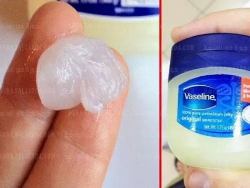معلقة فازلين فقط في هذا المكان الحساس من جسم المرأة ستغير كل شيء