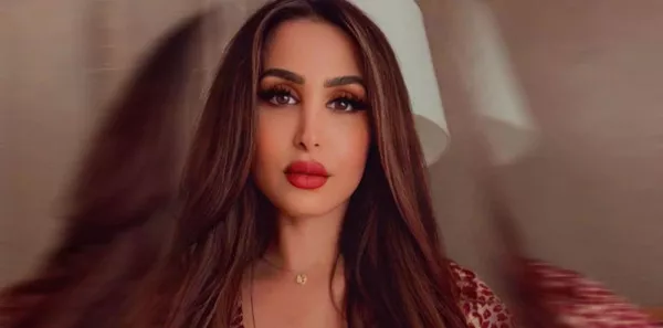 فيديو يشعل السعودية لهند القحطاني وهي تقرأ القرآن بطريقة غريبة
