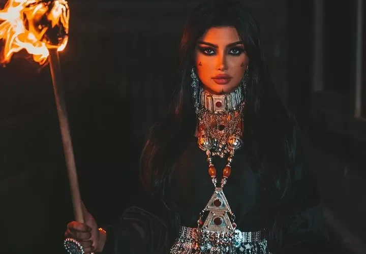 فيديو جريء جديد لملكة كابلي يشعل السعودية