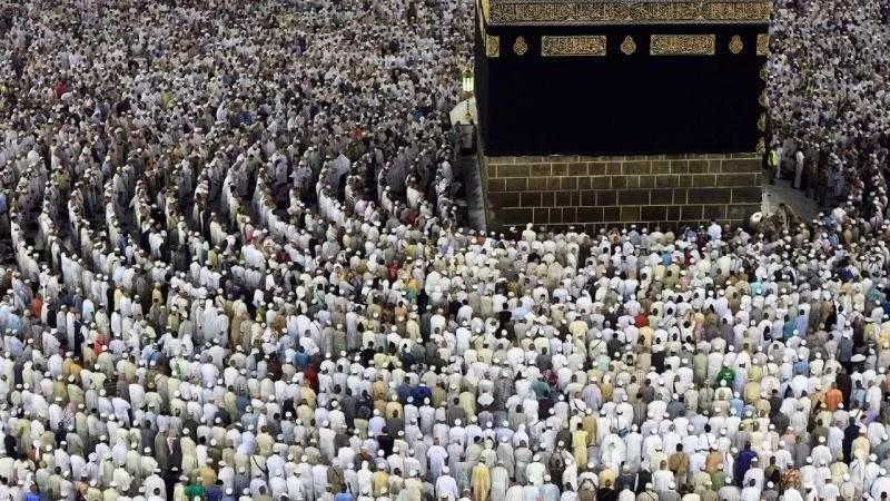 السعودية تصدر تحذيرات شديدة للمعتمرين من خارج المملكة