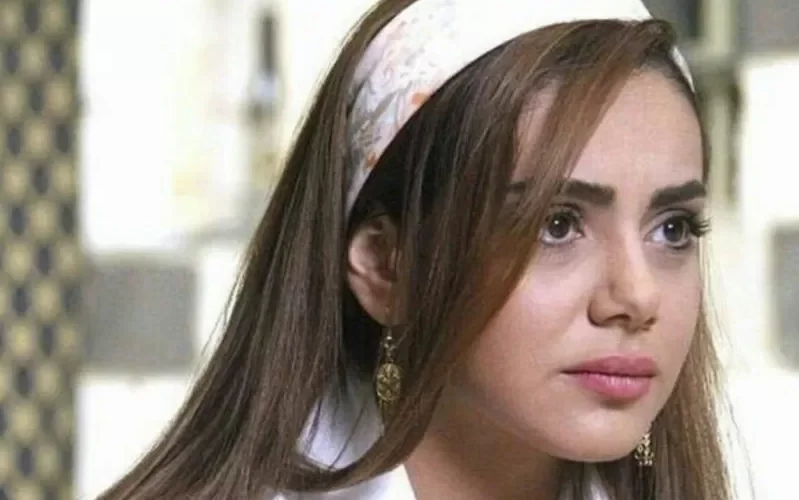 نـجمة باب الحارة تتحول إلى هيكل عظمي.. واضلاعها وقفصها الصدري حديث الجمهور!!