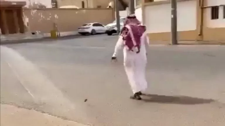 إيقاف سيارة لمقيمين في جدة.. وعند التفتيش كانت المفاجأة التي صدمت رجال الامن !