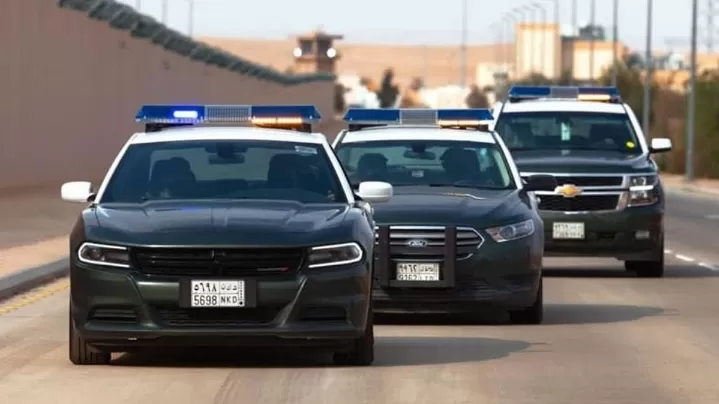 شرطه مكه تلقي القبض على متحرش فتاة