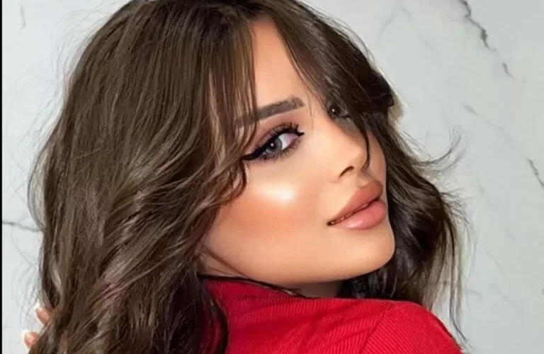فيديو جريء لرهف القحطاني تظهر فيه مفاتنها بدون خجل والسعودية تنقلب ضدها بسبب هذه الكلمة
