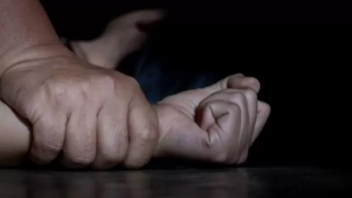 حارس عمارة في مصر يكشف تفاصيل مروعة لما فعله خمسة ذئاب بشرية بفتاة شابة بعد ان تناوبو عليها بشكل وحشي