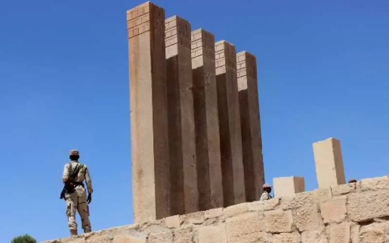 بينها ”كبش أثري”.. ولاية أمريكية تعيد 3 قطع أثرية لليمن بقيمة 725 ألف دولار بعد نهبها عام 1994