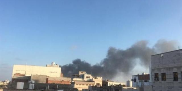 اندلاع حريق هائل بمديرية المنصورة في محافظة عدن