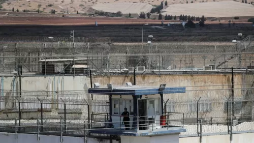 عبقرية بلا حدود كشفتها كاميرات السجون الاسرائيلية للفلسطينيين الذين هربو من اقوى سجون اسرائيل المحصنة