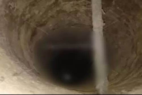 صور تظهر وجود الجن في اشهر مسجد بمصر