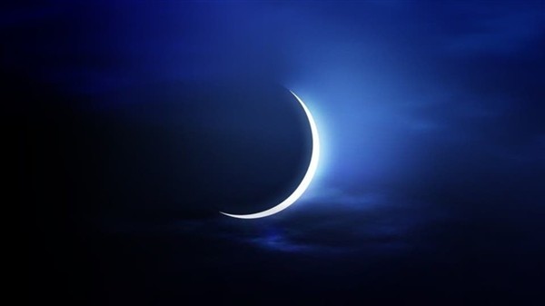 فلكي يمني يكشف موعد بداية شهر رمضان