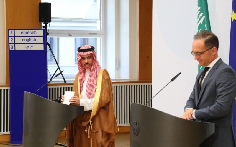 لأول مرة : المملكة السعودية تعلن تعليقها الأول حول عملية التطبيع الاماراتي الإسرائيلي !!