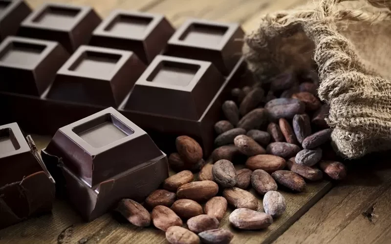 الفوائد الجبارة للشوكولا الداكنة على خصوبة وفحولة الرجال