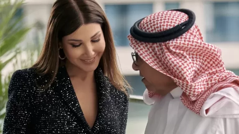 شاهد داود الشريان لم يستطع مقاومة دلال واغراء نانسي عجرم وقام بهذا العمل الذي اشعل السعودية.