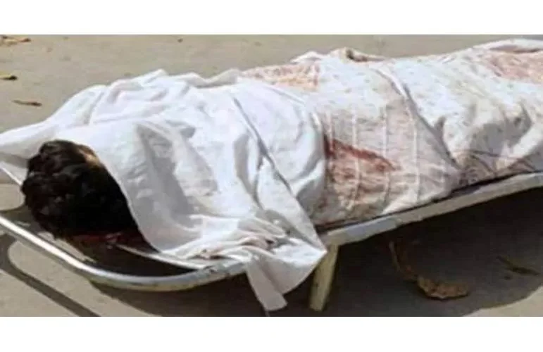 طبية سمعت أصواتاً غريبة تخرج من جسد ميت .. وعندما نظرت حدثت المفاجأة بخروج شيء صادم من الجثة !