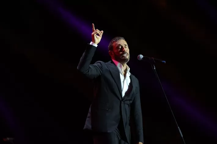 هاني شاكر يكشف سبب منعه كاظم الساهر من الغناء في مصر عشر سنوات .