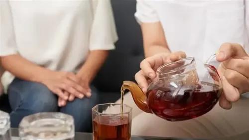 خطأ قاتل عند تحذير الشاي عليك تجنبه