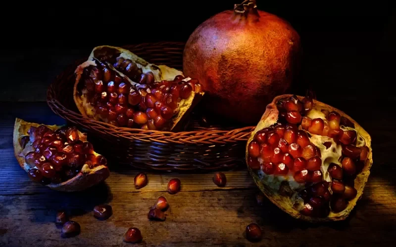 قشور هذه الفاكهة تخلصك من البواسير نهائياً دون اطباء ولا احراج