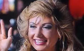 معمول لها عمل.. اشهر عانس في الوسط الفني وصل عمرها لستين سنة ولم تزوج حتى الأن والسبب غريب