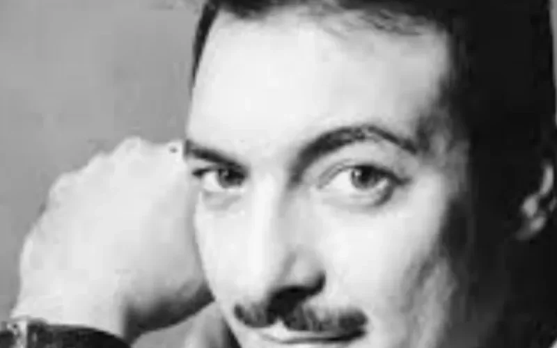 شاهد كيف اصبح رشدي اباظة في ايامه الأخيرة بعد ان دمره هذا المرض ومن هي الإنسانة الوحيدة التي بقيت معه حتى اخر نفس في حياته؟