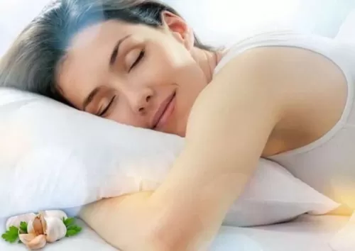 معجزة لاتصدق.. ضع الثوم تحت وسادتك وشاهد مايحدث لجسمك