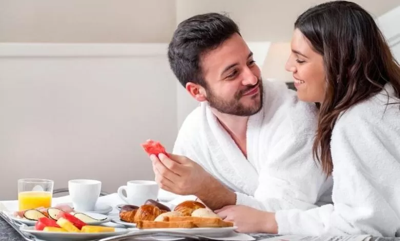 وصفت بالمعجزة ..هذه الفاكهة فوائدها اغلى من الذهب للعضو الذكري والقولون العصبي وللمرأة المتزوجة والحامل ( احرص على تناولها )