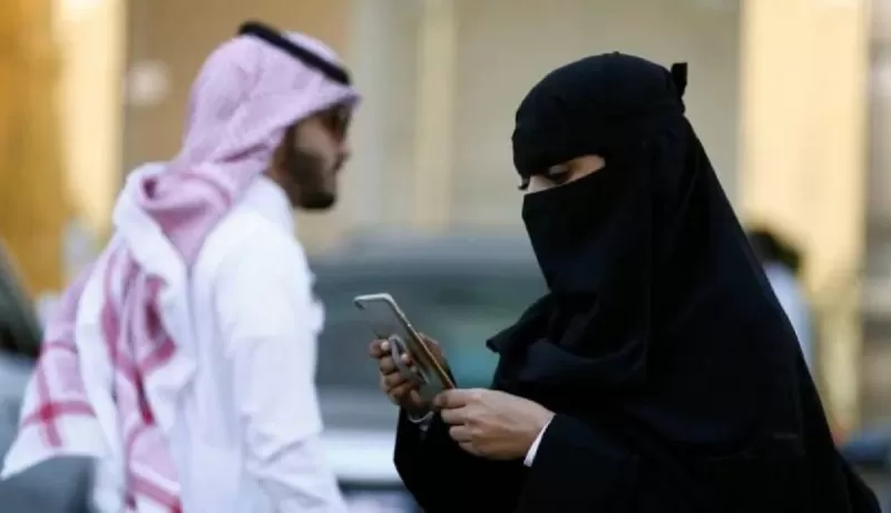 عبر واتساب مواطن سعودي يفاجئ زوجته بالطلاق والمفاجأة رد فعلها ؟