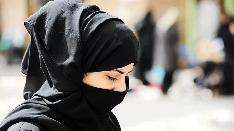 وقف لها الشيطان احتراماً.. خليجية تنتقم بطريقة لا تخطر على بال من شاب وعدها بالزواج ثم تراجع عن وعده