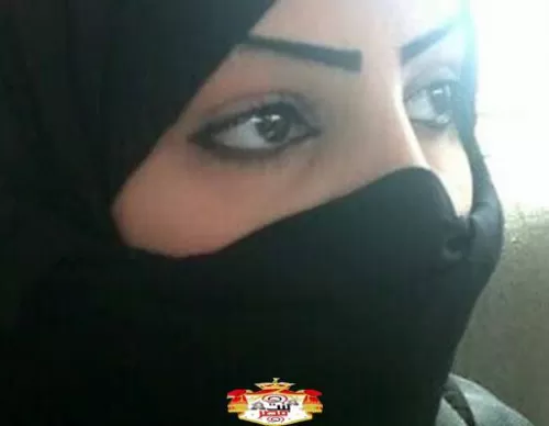 مقيم في السعودية يزوج ابنته فائقة الجمال لأربعة شباب سعوديين بربع مليون ريال وفي ليلة دخلتها حدثت المفاجئة التي اصابت الشباب بالجنون