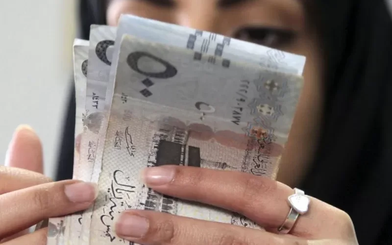قرض شخصي حتى 250 ألف بدون تحويل راتب وبقسط شهري يبدأ من 500 ريال