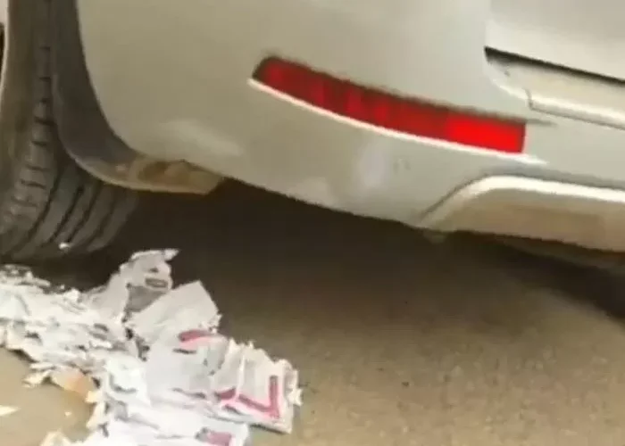 قرار عاجل من وزارة التعليم بحق كل طالب يُحرق أو يُتلف الكتب المدرسية!