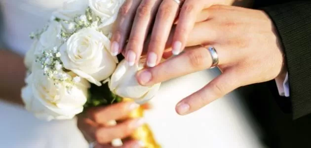 اراد ان يعاشرها في ليلة دخلتهم وهو سكران ففعلت به ما حوله الى خادم تحت قدميها طوال حياته بخطة شيطانية خطيرة