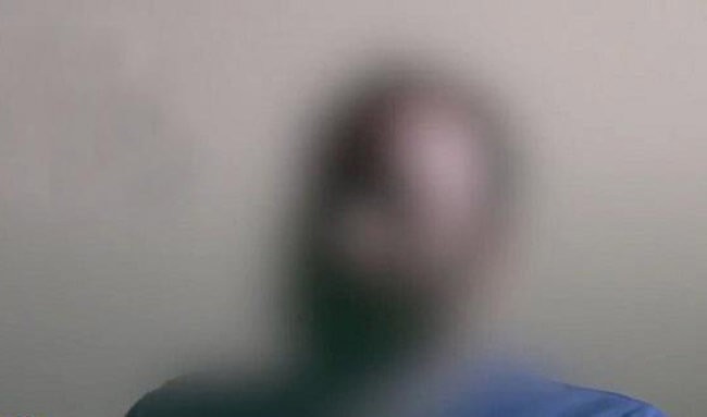 بالفيديو: سجين سعودي يكشف كيف قاده الغضب إلى السجن 3 سنوات بسبب رسالة واتساب