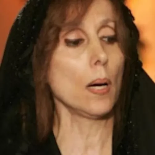 هزت الوسط الفني .. الكشف عن الديانة الحقيقية للفنانة فيروز والتي أخفتها عن الجميع وأبقتها سراً حتى الآن!؟؟