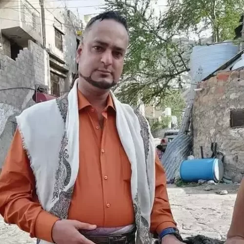 تفاصيل مروعة عن مقتل شاب بدم بارد على يد مسلح في تعز