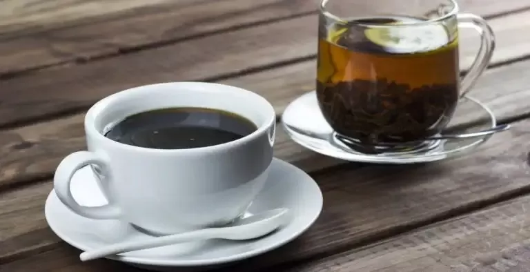 اطباء يحذرون من شرب القهوة في هذا الوقت يهدد حياتك ويدمر صحتك خاصة عند الرجال