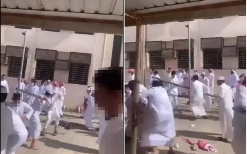 معركة حامية الوطيس بين مجموعة طلاب داخل فناء مدرسة في السعودية.. استخدم فيها العقال والعصي وأدوات حديدية (فيديو)