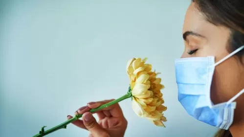 أطعمة تساعد على استعادة حاستي الشم والتذوق لمرضى كورونا