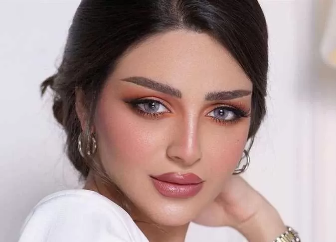 شاهد رهف القحطاني تطلب من مشهور تيك توك مغازلتها وهذا رد فعل والدتها.