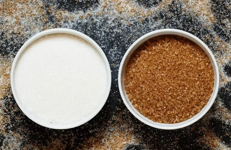 السكر الأبيض والسكر البني لن تصدق ايهم اخطر على صحتك