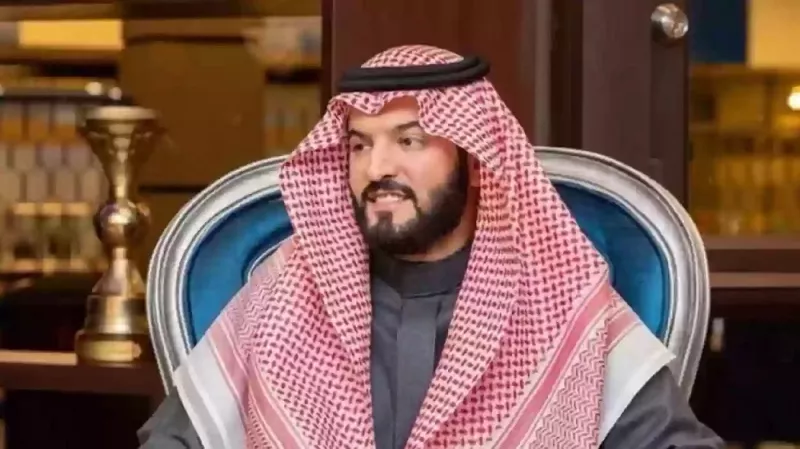 الهلال يعلن رفع قيمة عرض شراء امبابي الى مليار دولار.