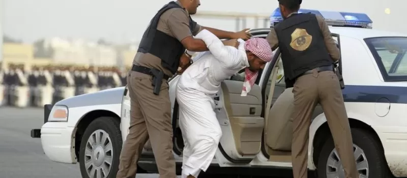 السلطات السعودية تقبض على مقيم مصري بسبب مجموعة من النساء!