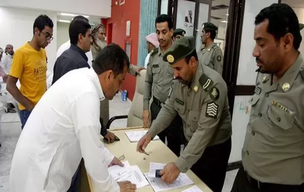 رسمياً: العاملين في هذه المهنة في السعودية لن يحتاجو لـكفيل بعد اليوم