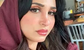 نشر فيديو بالخطأ لهند القحطاني تكشف السر الخطير وراء الملايين التي تحصل عليها من اللحم الأبيض وعلاقة بناتها بثروتها المحرمة