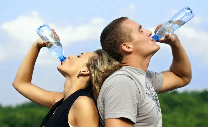 هذه هي المشاكل التي يسببها نقص شرب الماء خاصة في الشتاء
