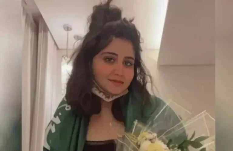 الفيديو الكامل لوسام السويلمي وهي تعلن إلحادها من داخل السعودية