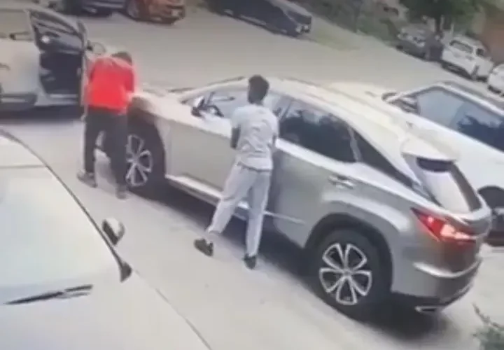 فيديو مذهل اشعل السعودية لسرقة لكزس في 90 ثانية فقط