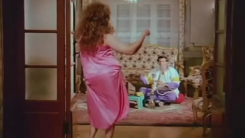 فنانة مصريه شهيره صرخت بأعلى صوتها بعد تحول مشهد اغتصابها الى حقيقة لن تتوقع من هيا