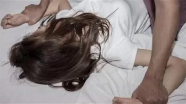 سائق تاكسي كويتي يخطف فتاة ويخدرها بغرض الاعتداء عليها.. وعندما نزع ملابسها كانت الصدمة ؟